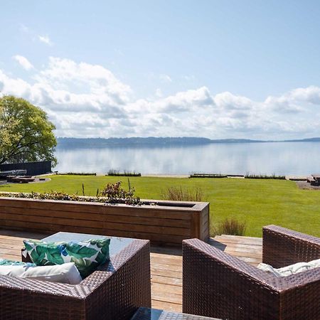 Jandals & Joy Lakefront Retreat Rotorua Bagian luar foto
