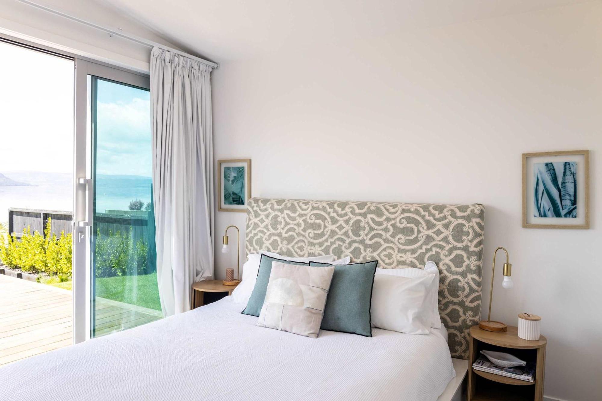 Jandals & Joy Lakefront Retreat Rotorua Bagian luar foto